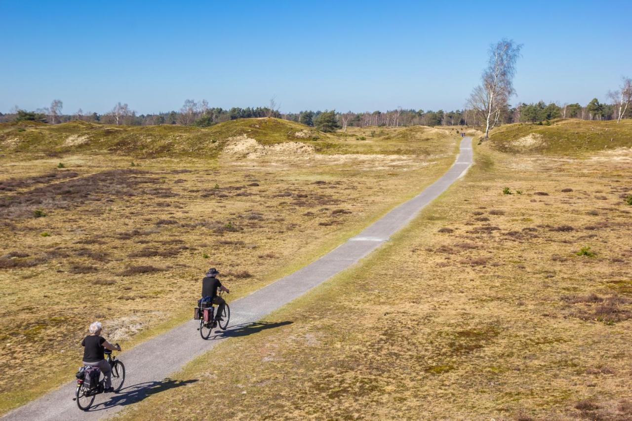 4P Chalet Tolve: Cycling Retreat Near Drents Friese Wold Nature Reserve Oosterwolde  Exterior photo
