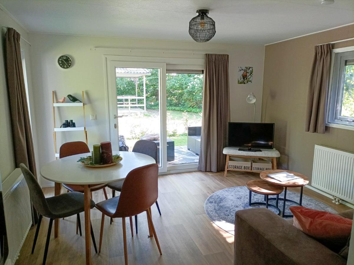 4P Chalet Tolve: Cycling Retreat Near Drents Friese Wold Nature Reserve Oosterwolde  Exterior photo