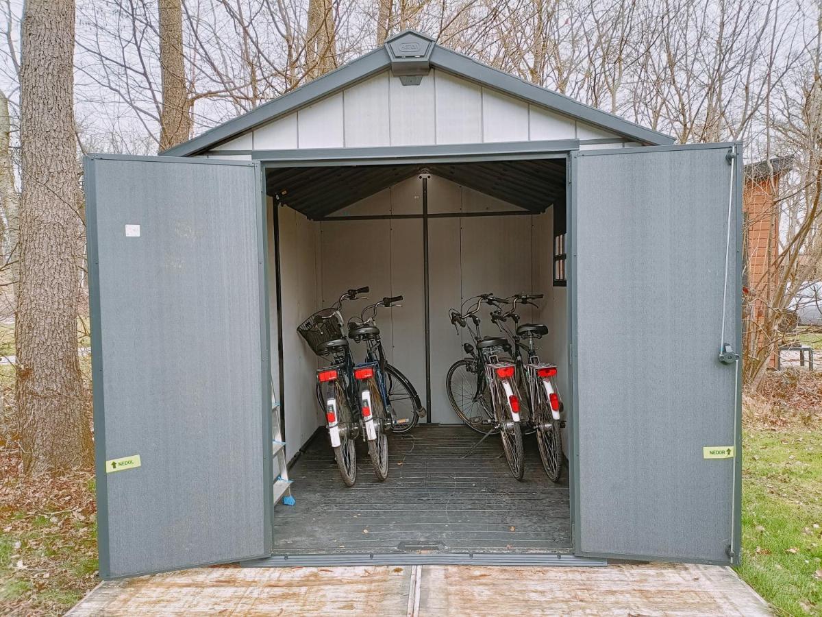 4P Chalet Tolve: Cycling Retreat Near Drents Friese Wold Nature Reserve Oosterwolde  Exterior photo