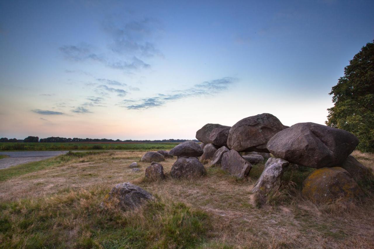 4P Chalet Tolve: Cycling Retreat Near Drents Friese Wold Nature Reserve Oosterwolde  Exterior photo